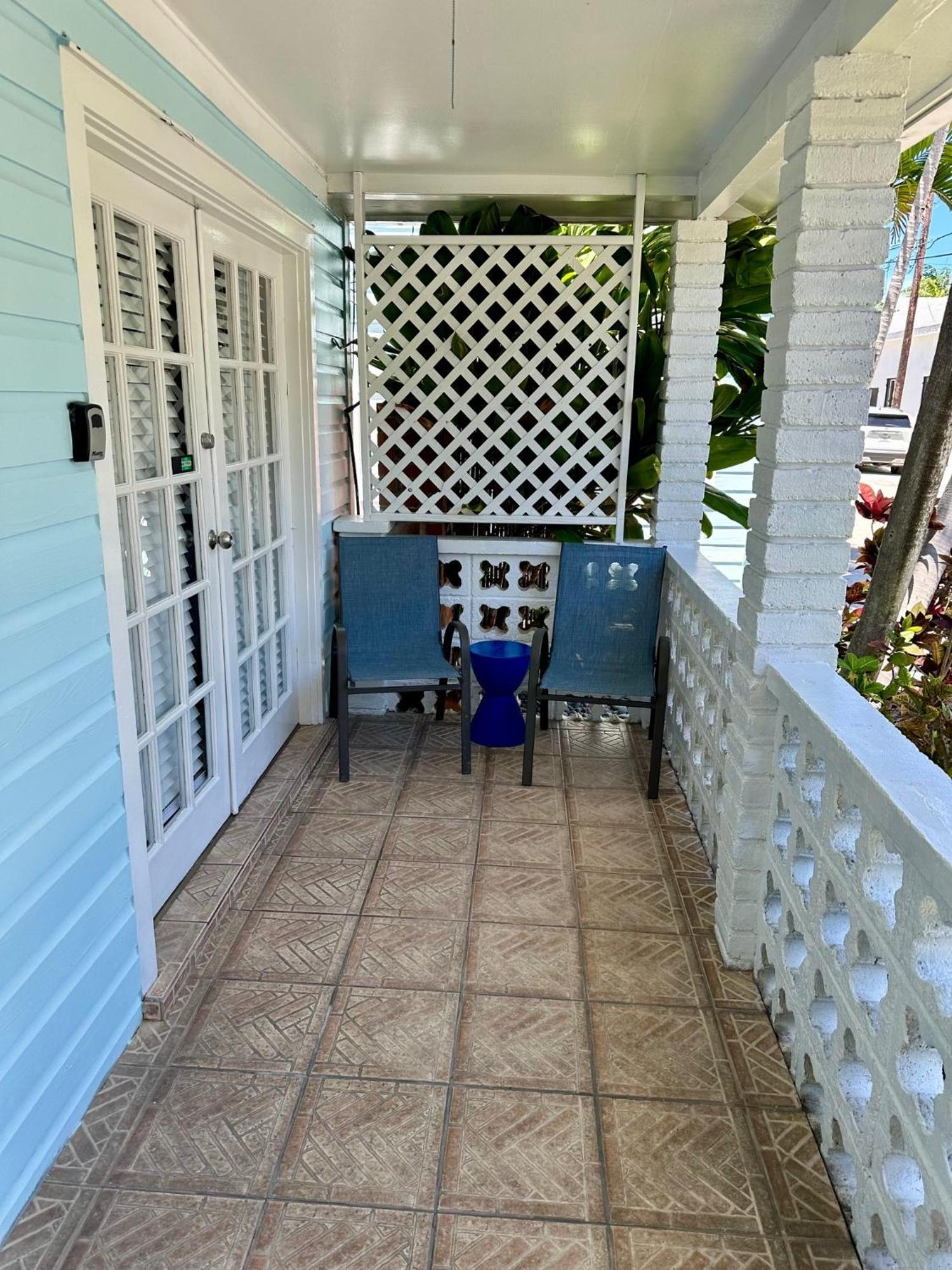 Douglas House Inn 3*