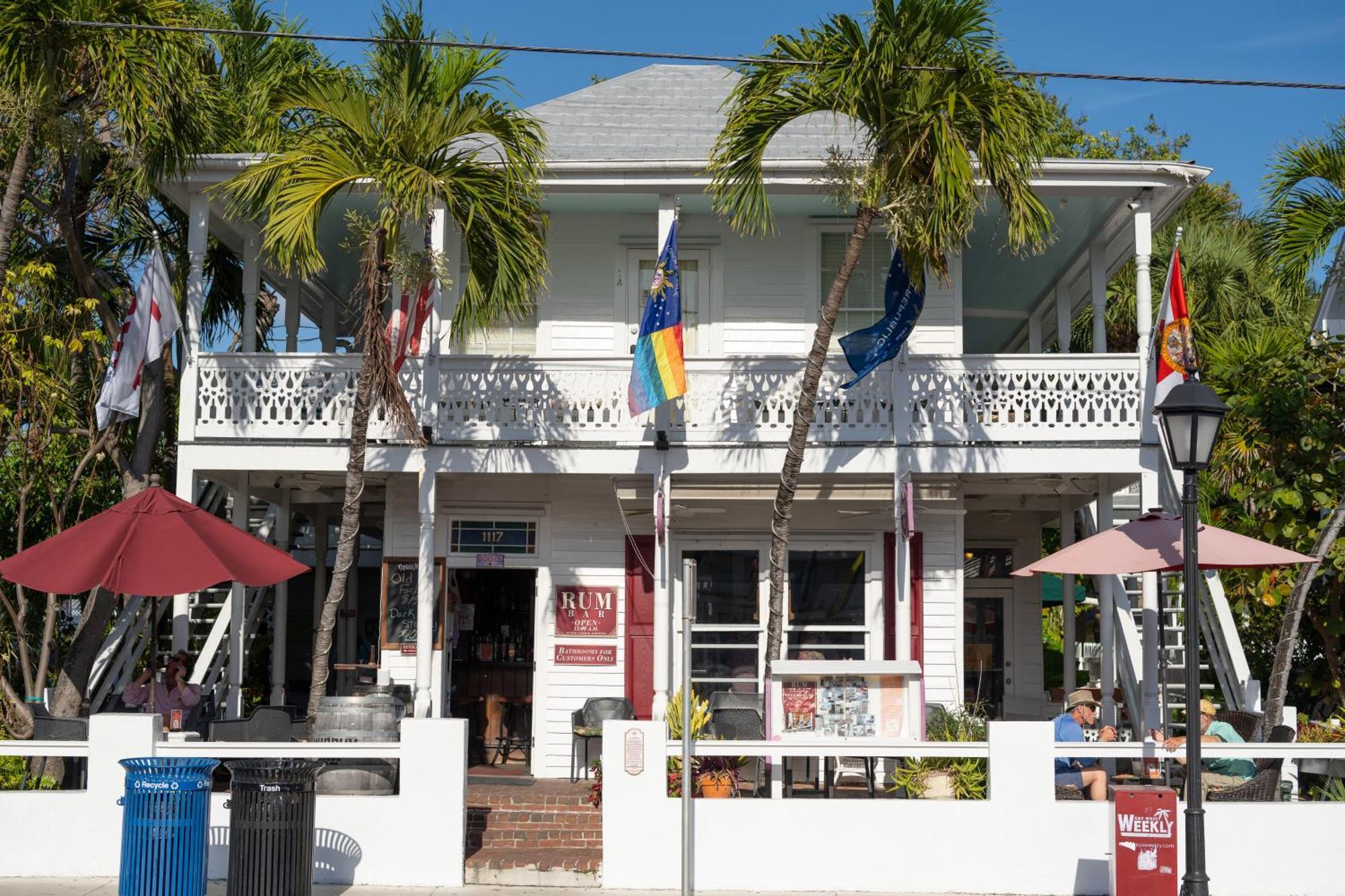 The Speakeasy And Bar Bed & Breakfast *