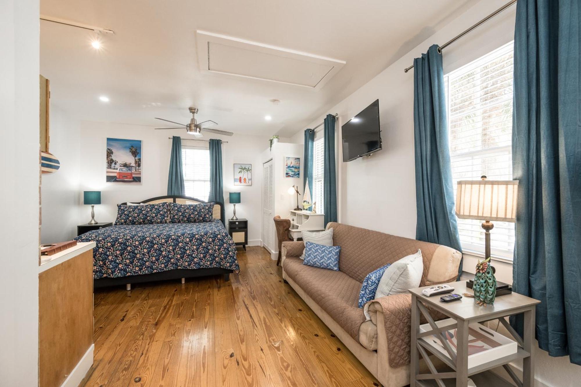 The Speakeasy And Bar Bed & Breakfast