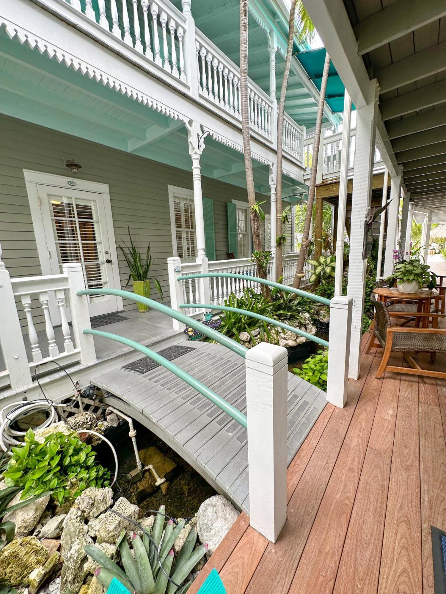 Eden House 3* Key West