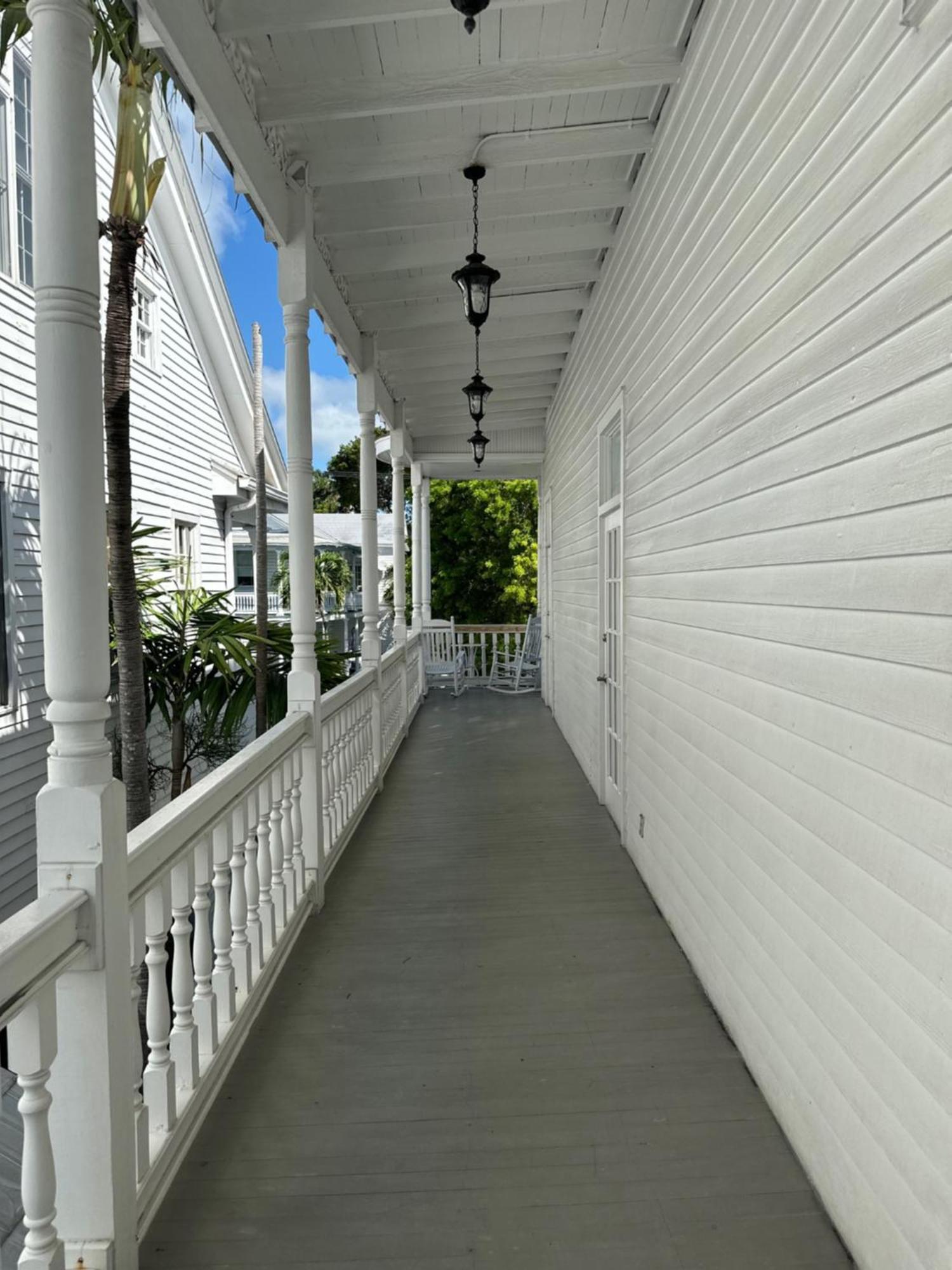 Inn Douglas House