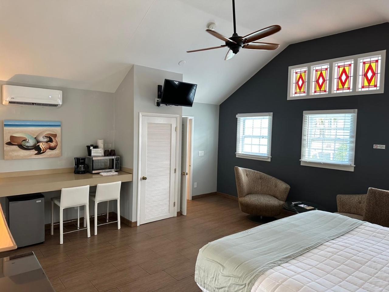 Douglas House 3* Key West