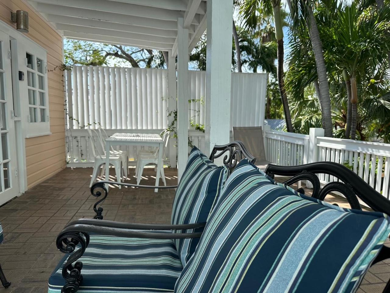 Inn Douglas House Key West