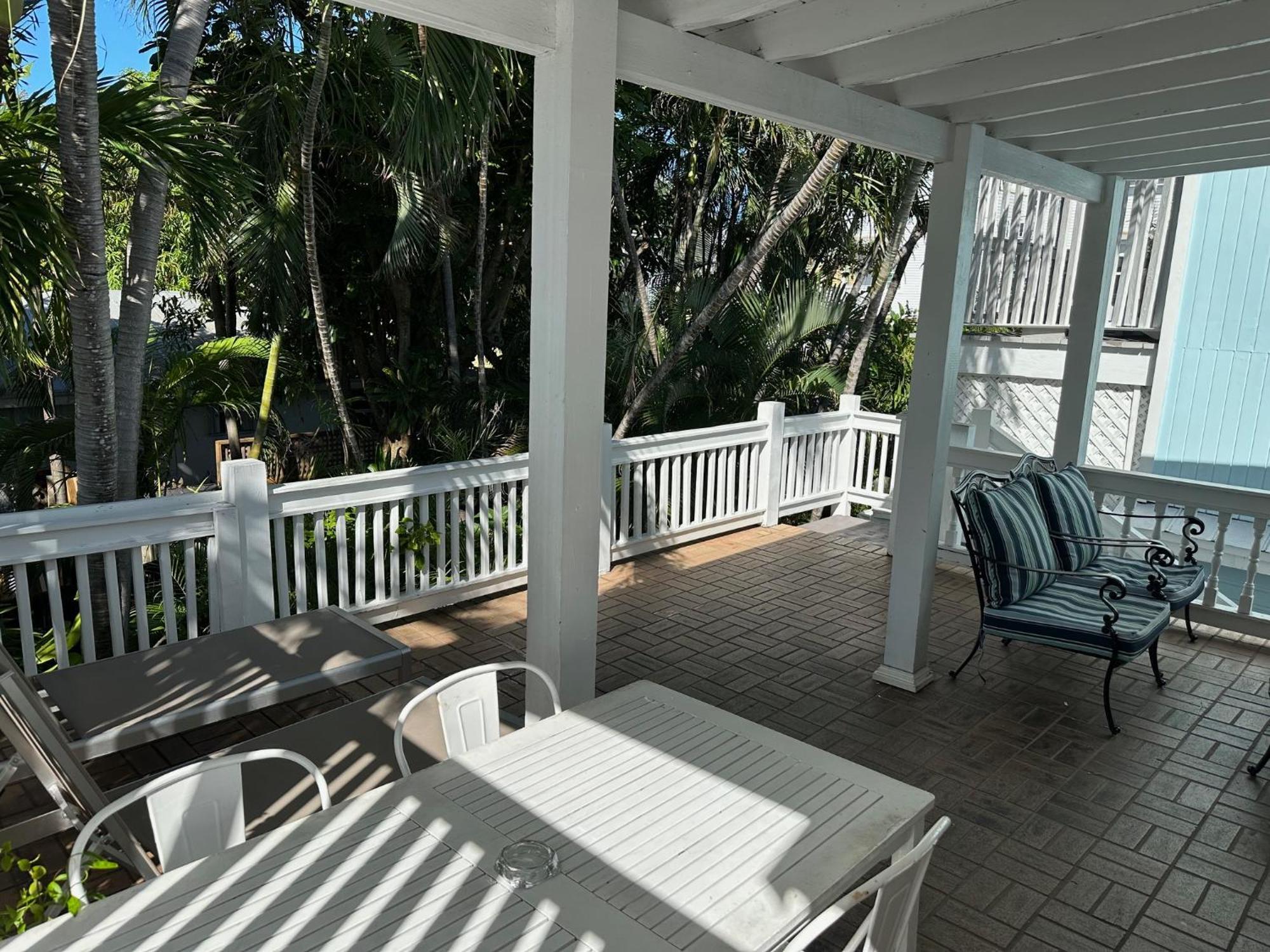 Inn Douglas House Key West