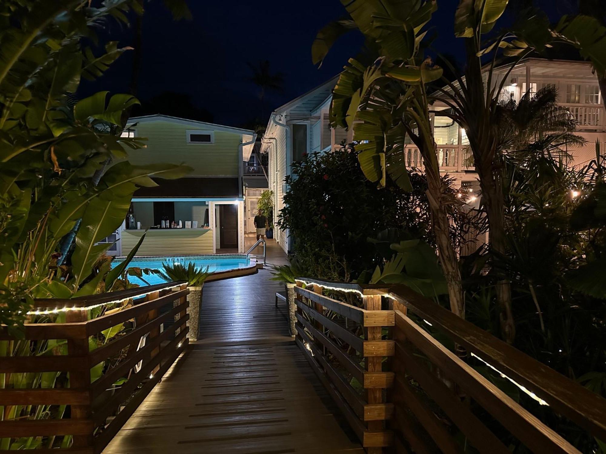 Douglas House Inn 3*