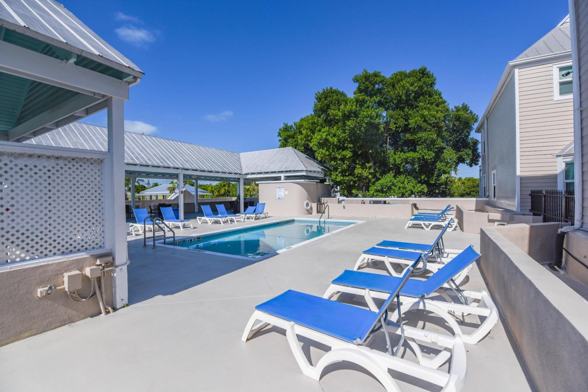 Casa Bonita - Duval Square Holiday home *
