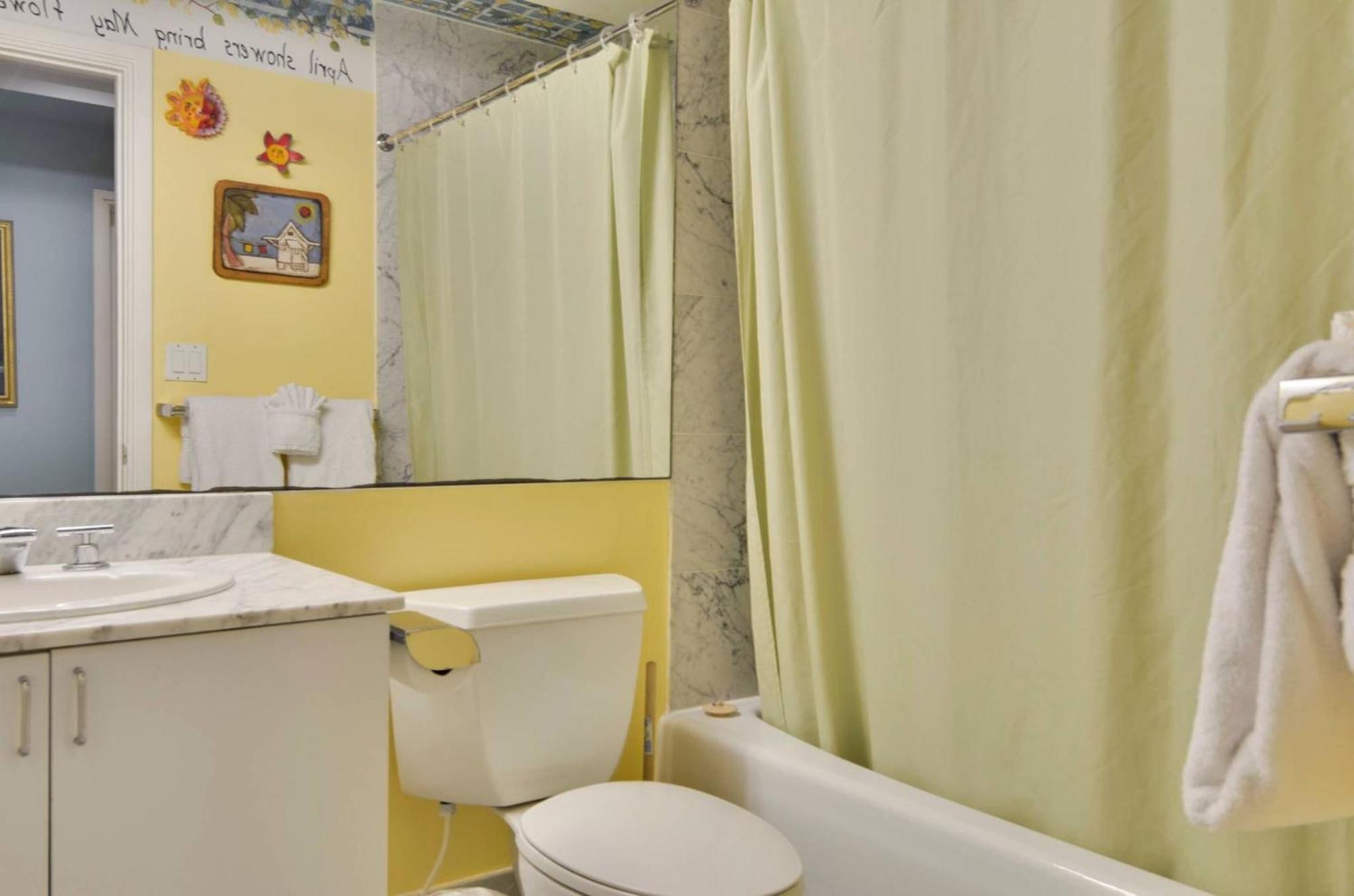 Trumans Hideaway By Avantstay Great Location W Patio Outdoor Dining Bbq Shared Pool Week Long Holiday home *