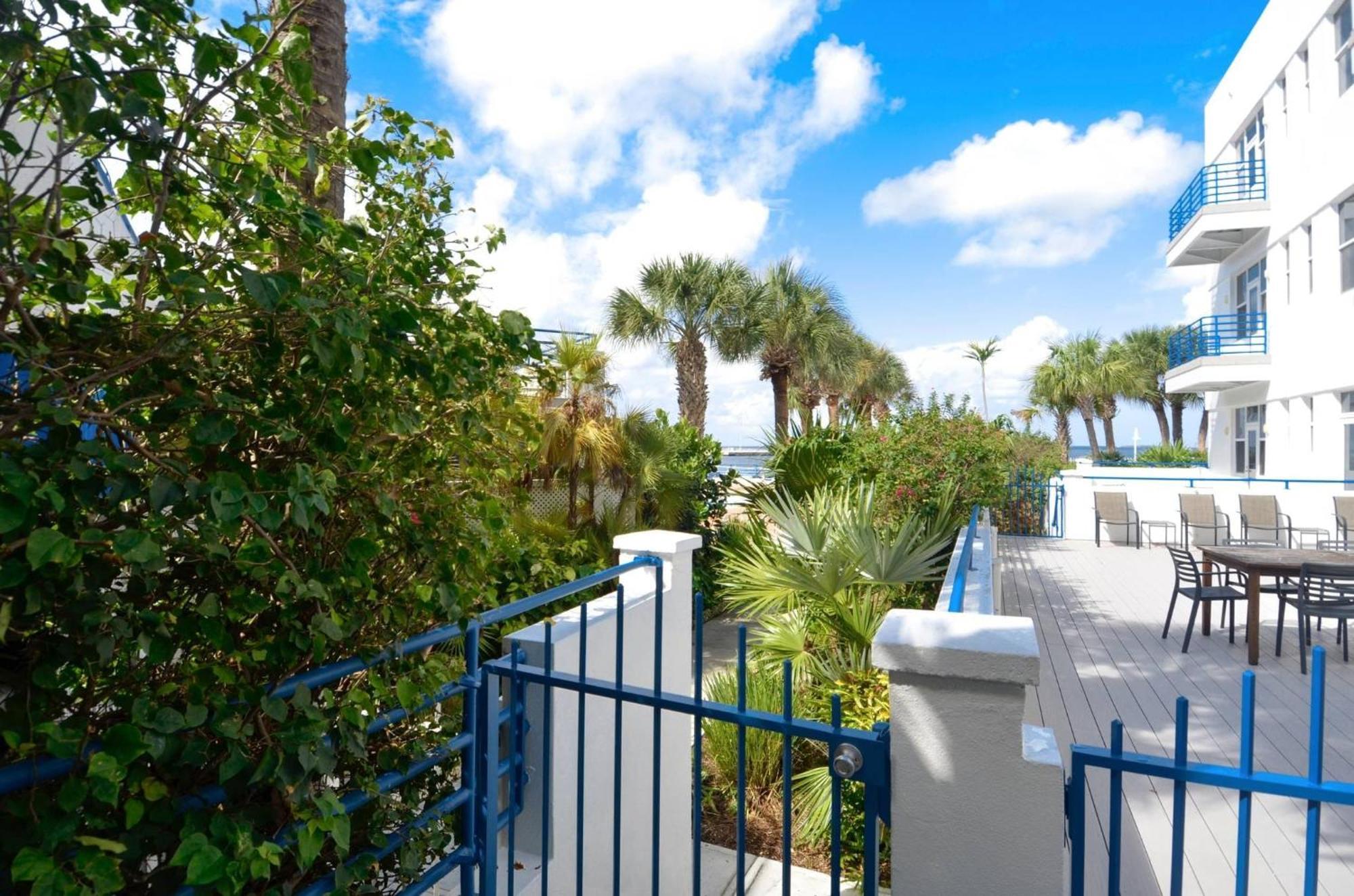 Trumans Hideaway By Avantstay Great Location W Patio Outdoor Dining Bbq Shared Pool Week Long Key West