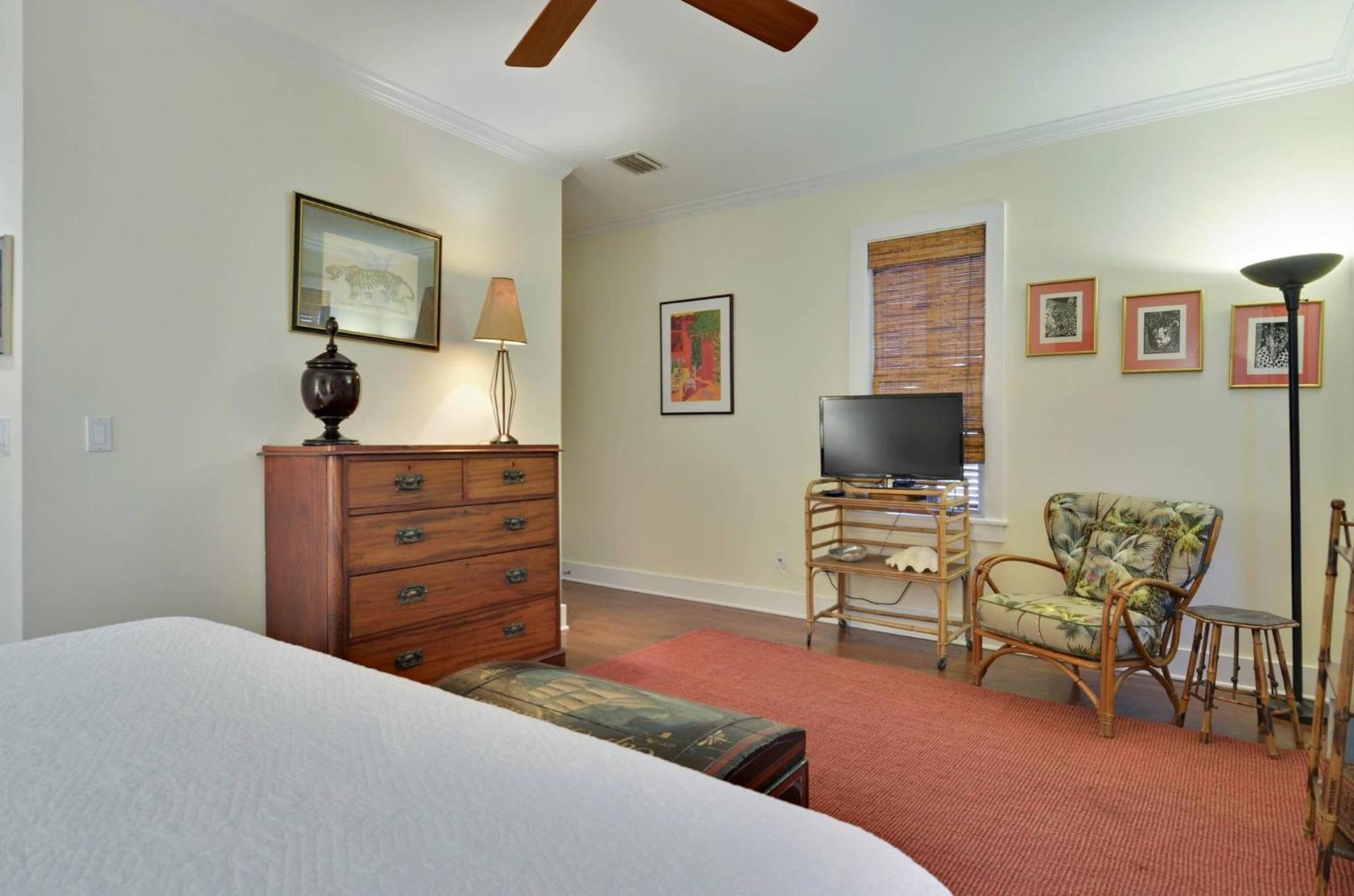 Amelia By Avantstay In Historic Old Town W Pool