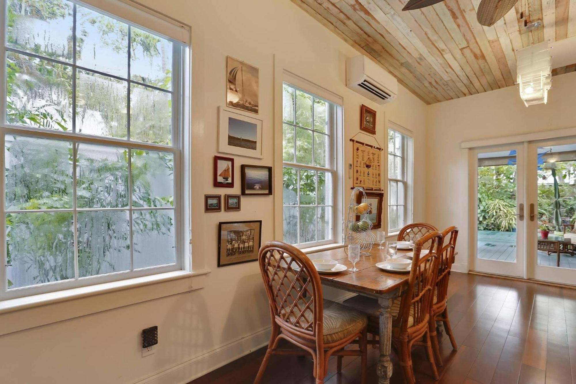 Boat House By Avantstay Character Location W Shared Pool Month Long Key West