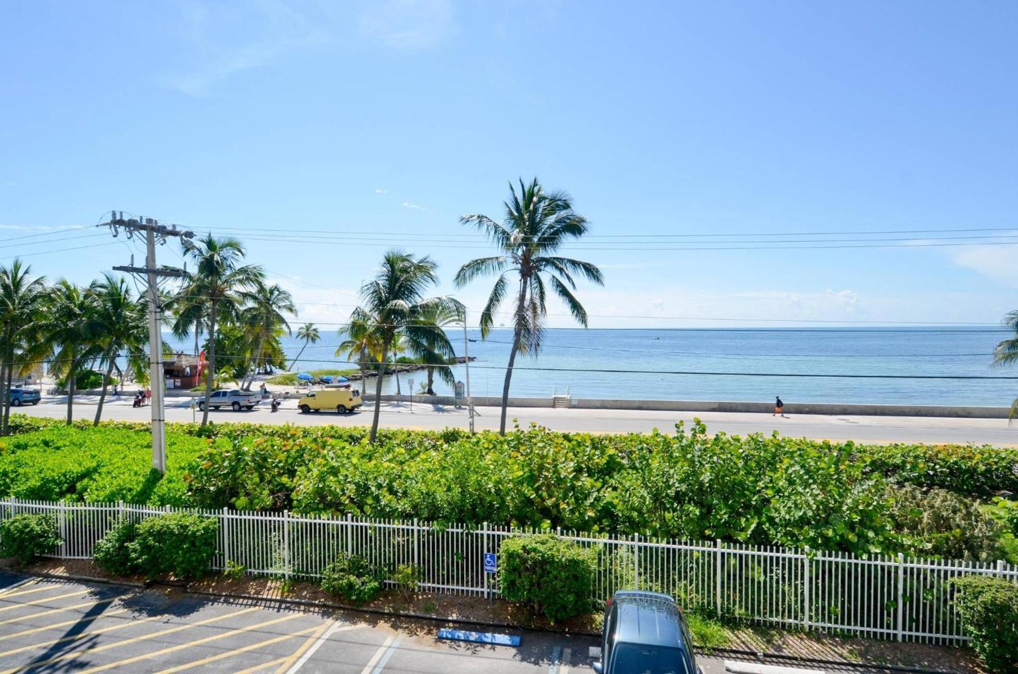 Holiday home Dune Wind South: Beachside Extended With Pool & Hot Tub Key West