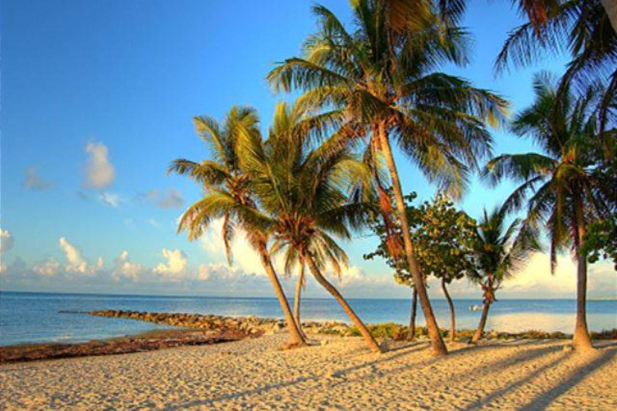 Dune Wind South: Beachside Extended With Pool & Hot Tub Holiday home Key West