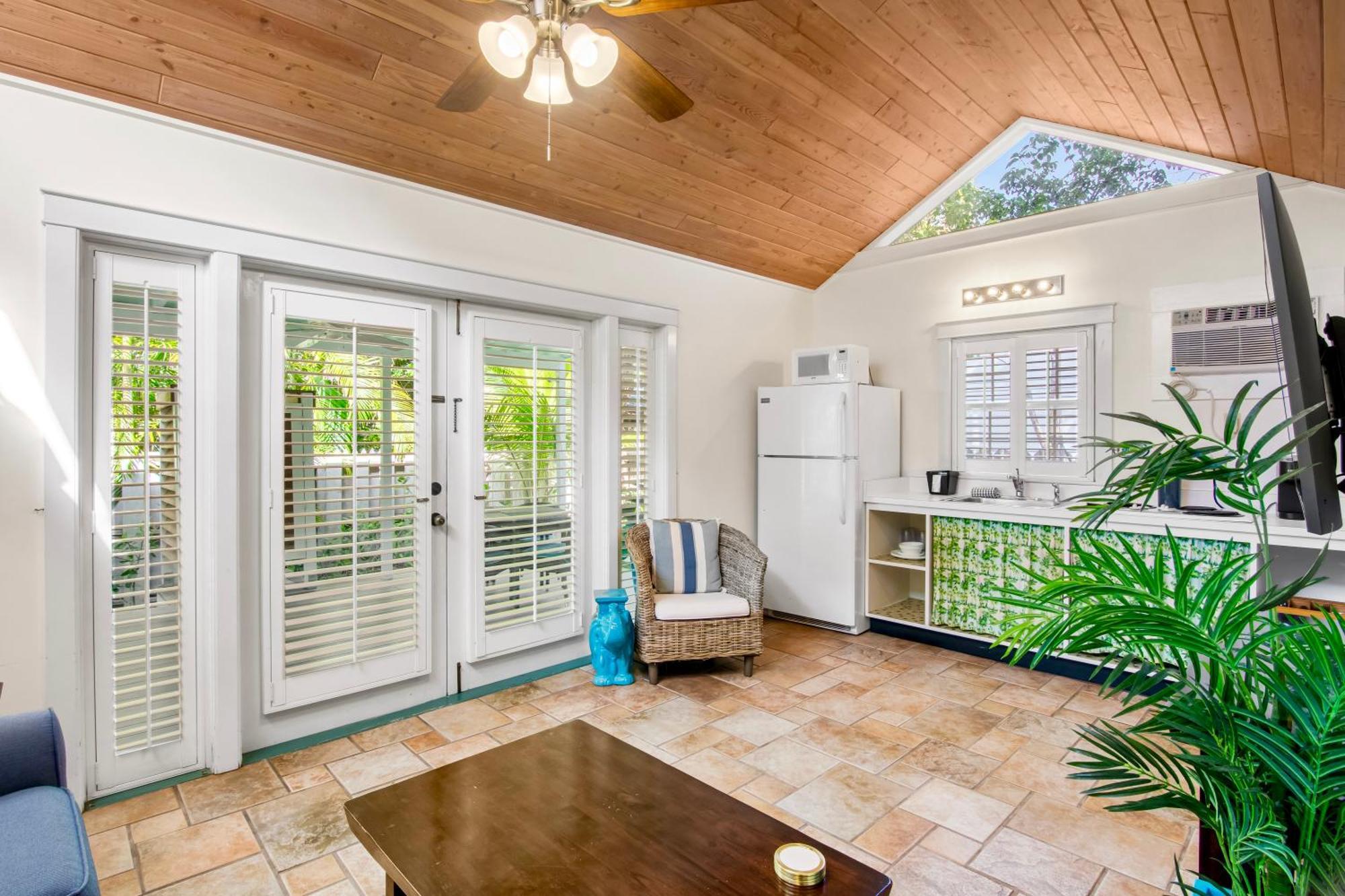 Eden House Inn Key West