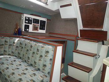 Aqualodge Llc