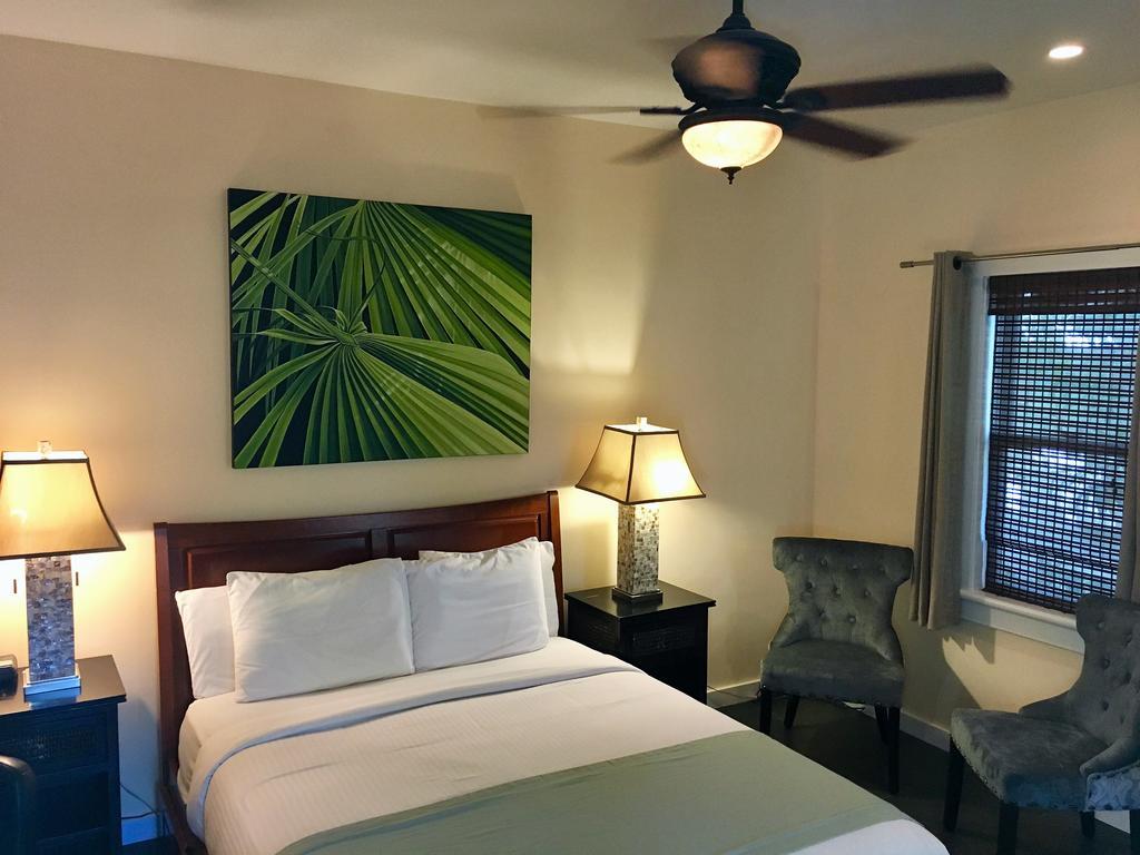 Douglas House Inn Key West