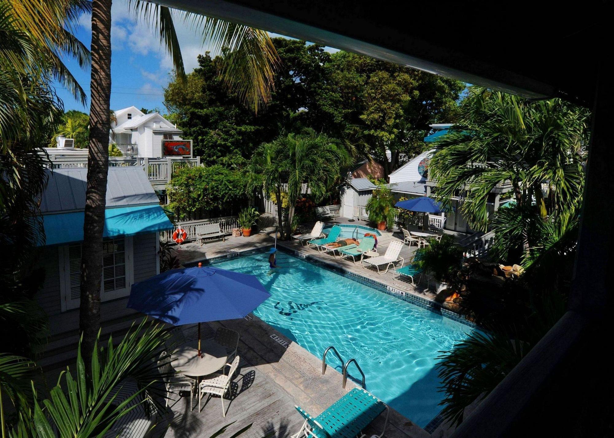 Eden House Inn 3*