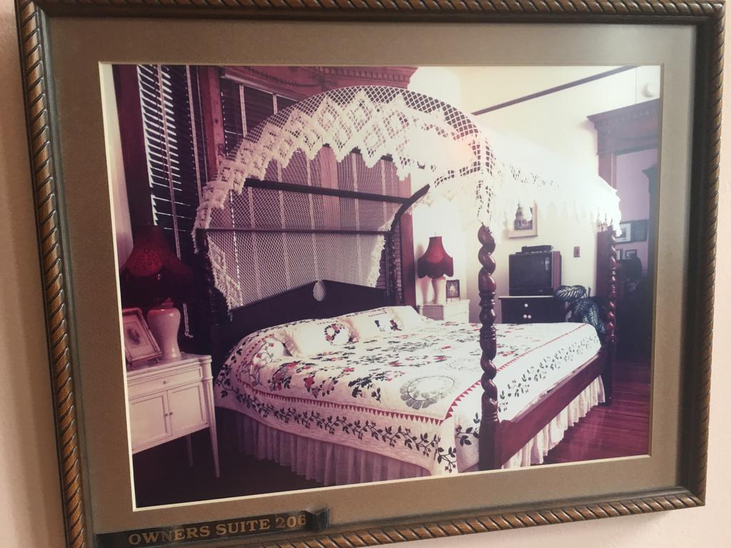Amsterdam's Curry Mansion Bed & Breakfast Key West