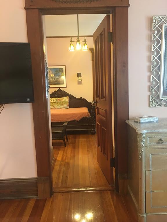 Bed & Breakfast Amsterdam's Curry Mansion 3*