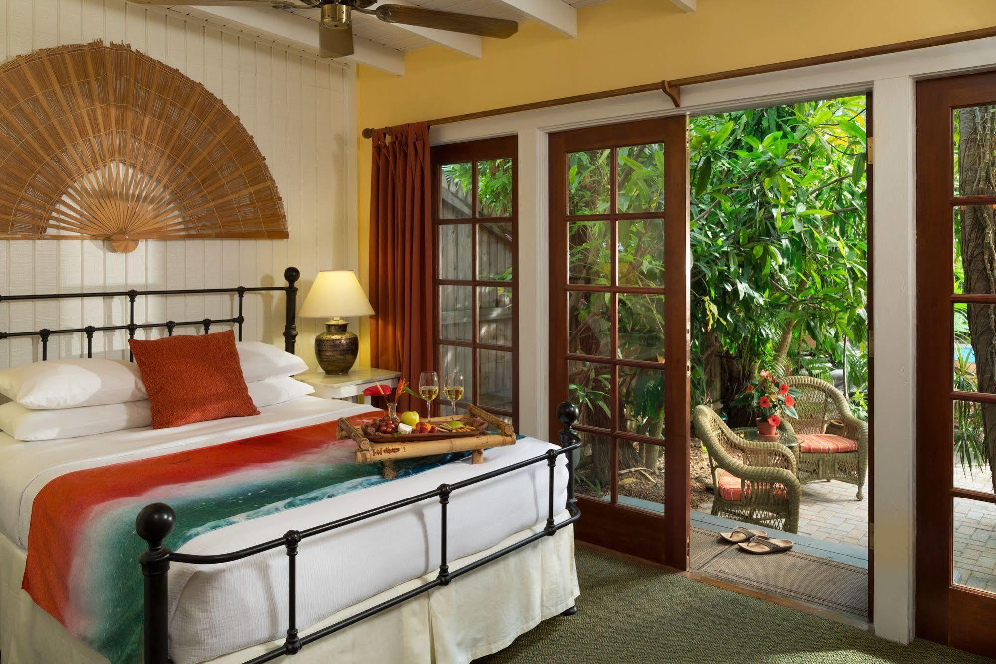 Tropical 3*