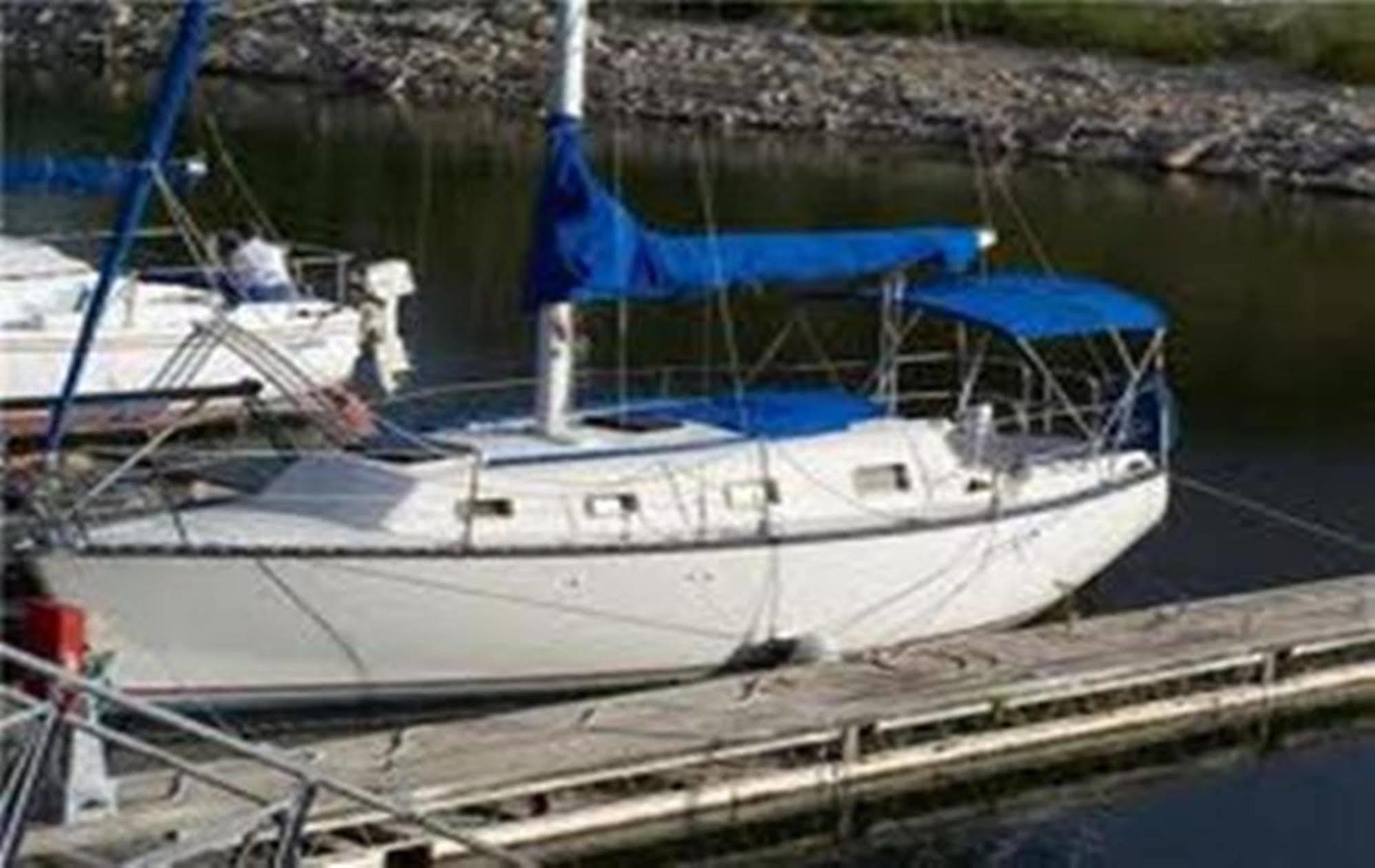 Aqualodge Llc