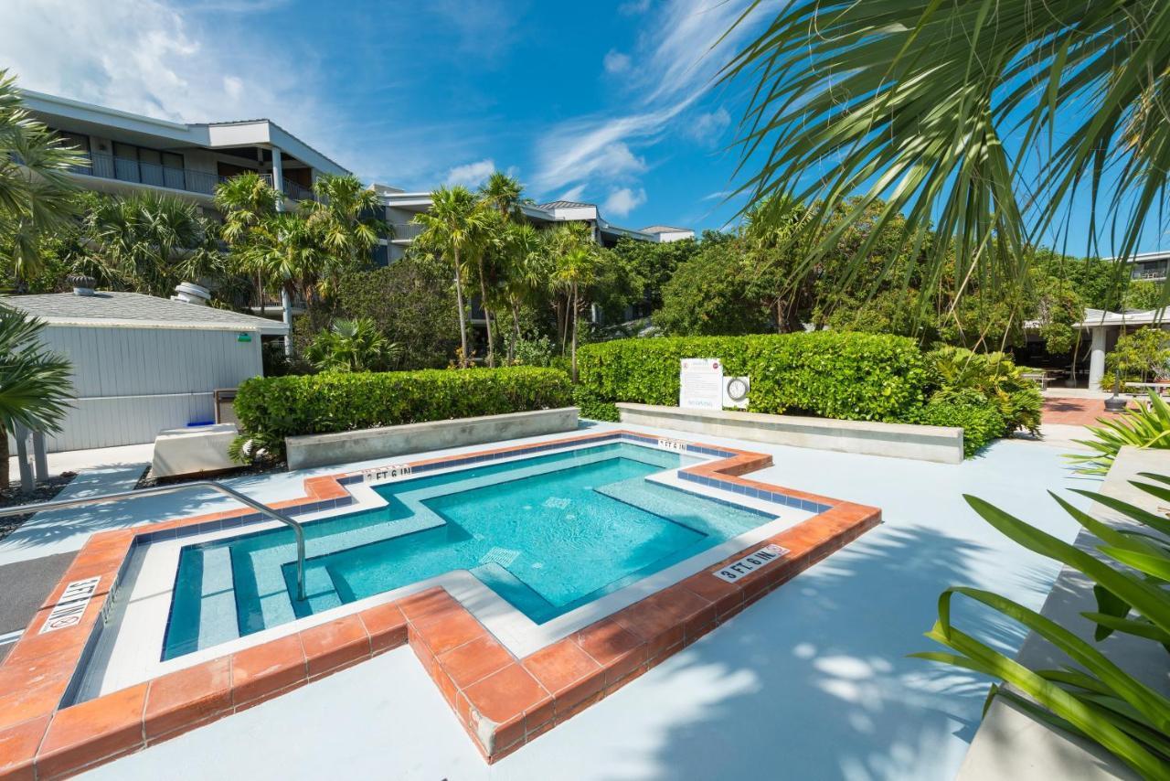 1800 Atlantic Aparthotel Key West